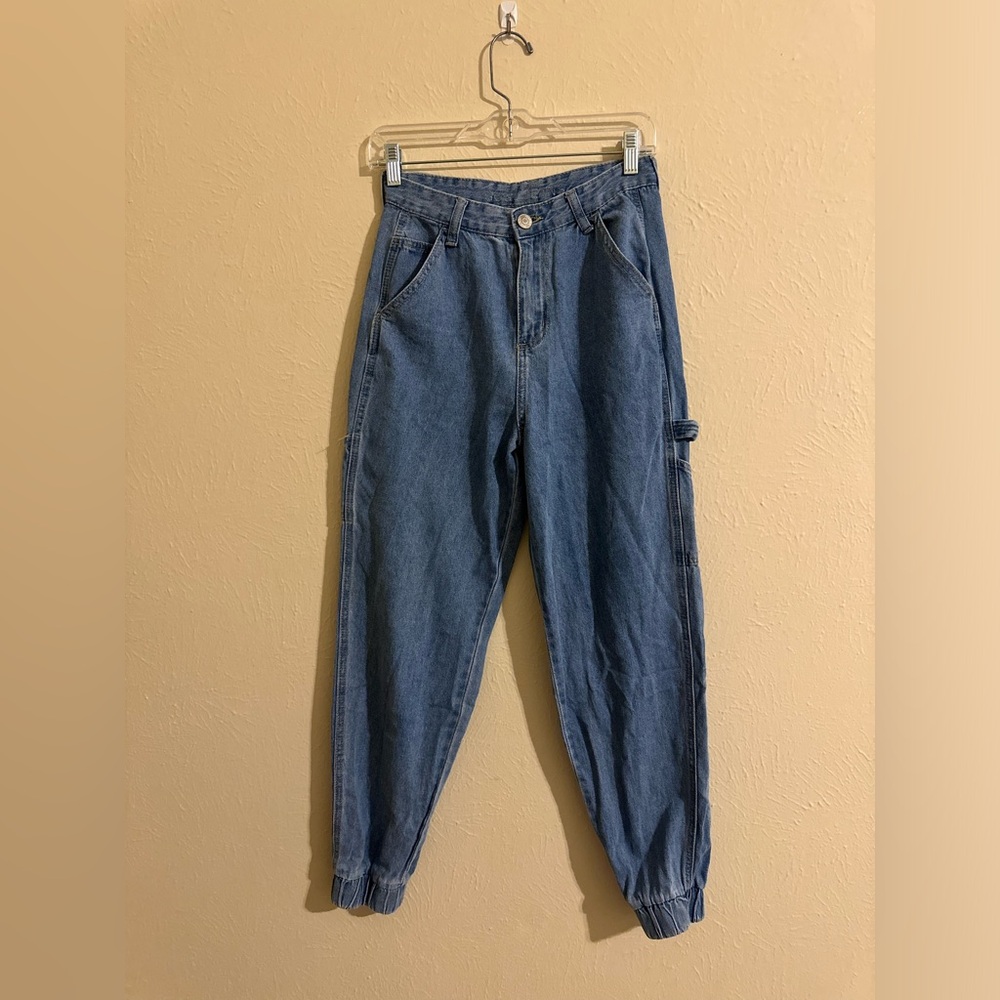GOGO Cargo Scrunched Cut